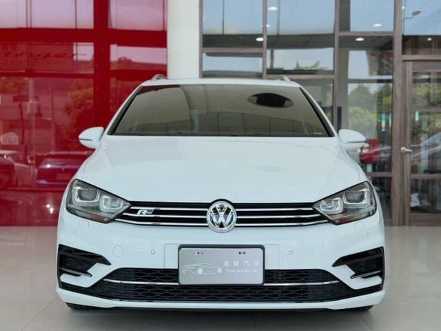 17 年式 Volkswagen Golf Sportsvan 280 TSI R-Line 原廠保養 里程僅跑十一萬  第2張相片