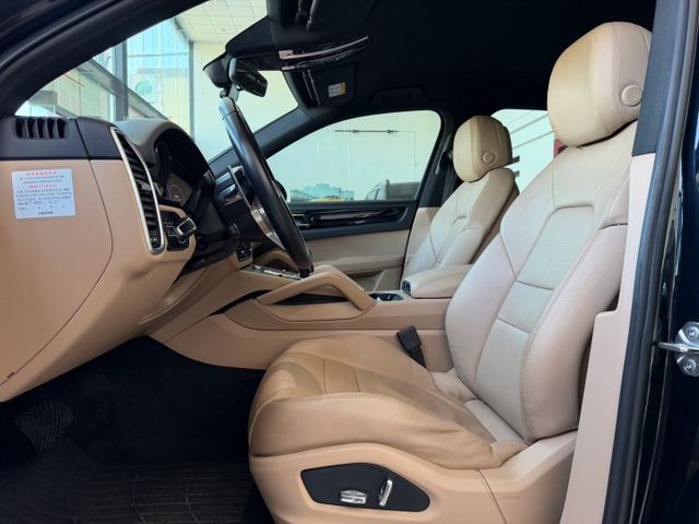 2018 Porsche Cayenne 多樣選配改裝  第6張相片