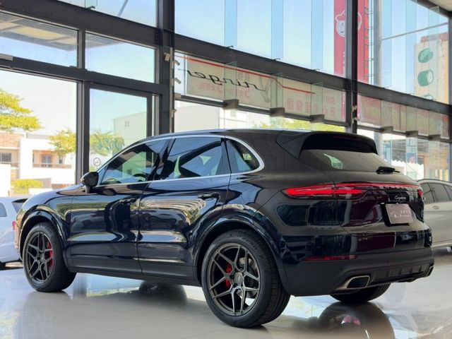 2018 Porsche Cayenne 多樣選配改裝  第15張相片