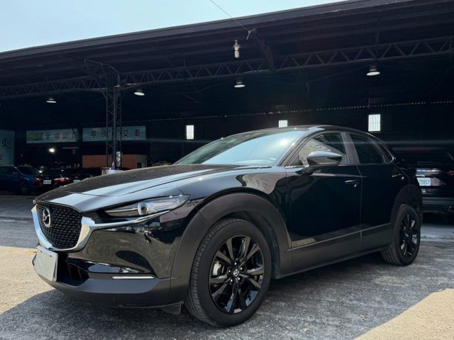 2022 Mazda CX-30 20S Carbon Edition 一手車 超低里程僅跑三萬五  第3張相片