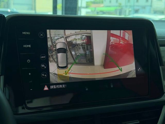 2022/23 T-ROC 280 TSI Style Design  一手車 原廠保養 里程僅跑九萬二  第13張相片