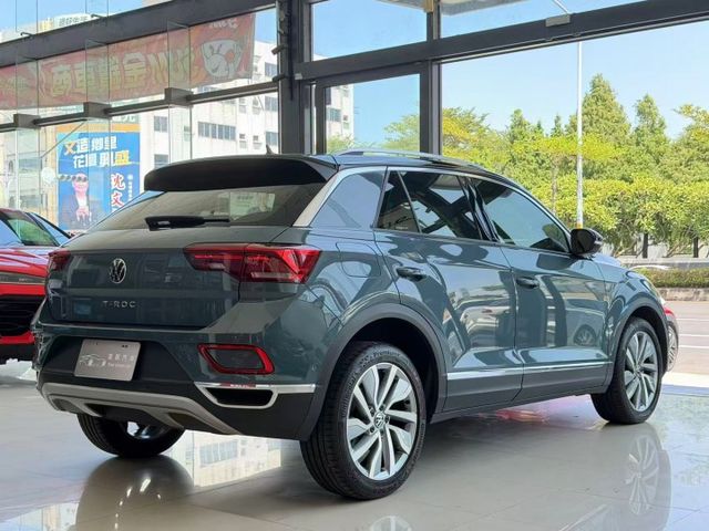 2022/23 T-ROC 280 TSI Style Design  一手車 原廠保養 里程僅跑九萬二  第20張相片