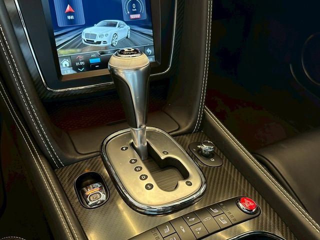 Bentley  Continental GT  第9張相片