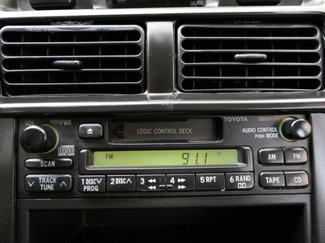 1年僅跑1萬公里，1.6省油好開，9.5成新輪胎，可開高速公路，經典好車~  第14張相片
