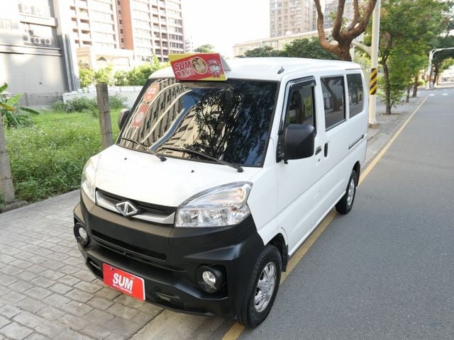 5人座，中央空調，原廠保養，品質第一，SUM+YES雙認證，最高2年/5萬全台保固，車況超好，可以全額貸款唷~  第1張相片