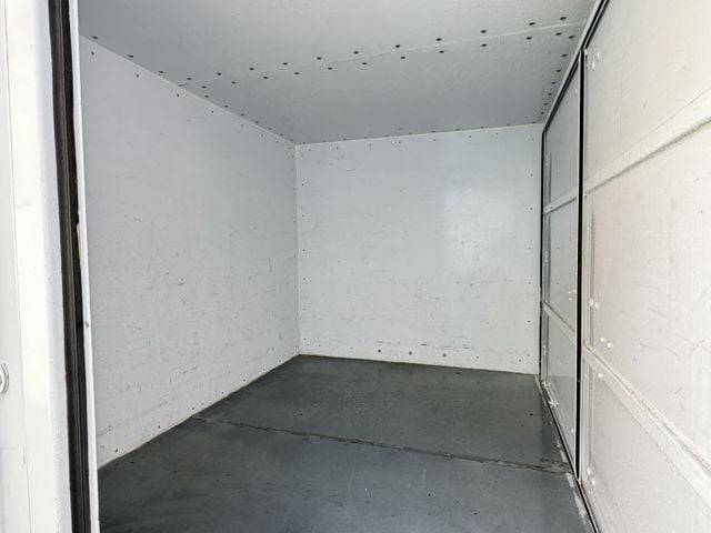 湯A士 僅跑1.7萬 （原廠保固中）可認證 原版件廂子不要可拆0906-000866鍾先生  第7張相片