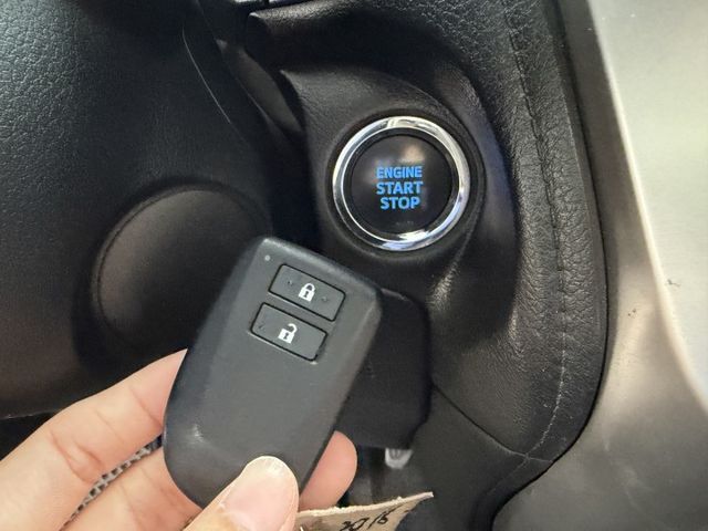 亞力士 豪華版 代步好開省油 好保養 停車方便 0906-000866鍾先生  第13張相片
