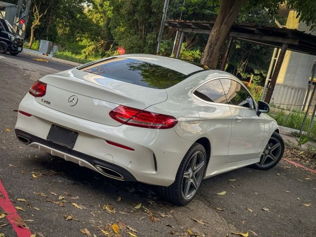 原汁原味 超漂亮 6X萬開走 適合有氣質的你 2016 C250 AMG Coupe 總代理  第4張相片
