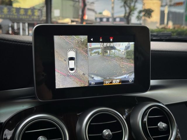 原汁原味 超漂亮 6X萬開走 適合有氣質的你 2016 C250 AMG Coupe 總代理  第9張相片