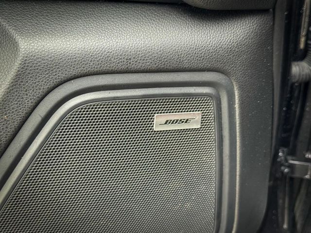 配備很滿 跑計 電懸 氣壓 跑排 18項 新車不含選配400多萬 2015 Macan Turbo  第7張相片