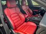 配備很滿 跑計 電懸 氣壓 跑排 18項 新車不含選配400多萬 2015 Macan Turbo  第9張縮圖