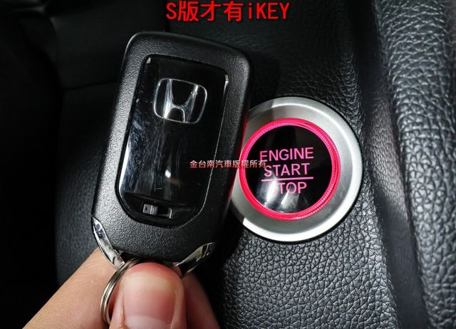 S版✓18年式11月出廠領牌✓一手只跑3.8萬✓里程保證✓iKEY✓定速✓恆溫✓倒車顯影✓可全貸✓不用殺價就很便宜✓  第15張相片