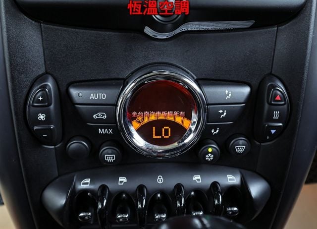 11年式✓S Chili✓184匹馬力✓全車原板件✓專屬外觀套件✓18吋鋁圈✓換檔快撥✓恆溫✓TCS✓全車六安✓可全貸✓  第16張相片