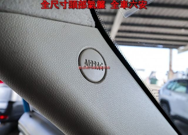11年式✓S Chili✓184匹馬力✓全車原板件✓專屬外觀套件✓18吋鋁圈✓換檔快撥✓恆溫✓TCS✓全車六安✓可全貸✓  第17張相片