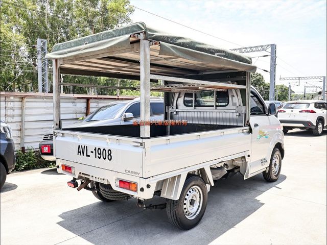 帆布三面開✓附全額發票✓一手只跑9.7萬✓車況超好✓里程保證✓事業打拼好幫手✓可全貸✓  第4張相片