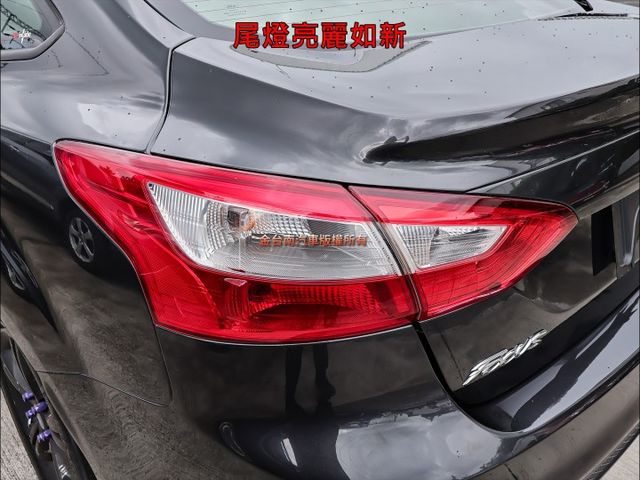 汽油時尚經典型✓不二價✓一年只跑一萬多✓安卓影音✓定速✓衛星導航✓分區恆溫✓四安✓可全貸✓不用殺價就很便宜✓  第6張相片