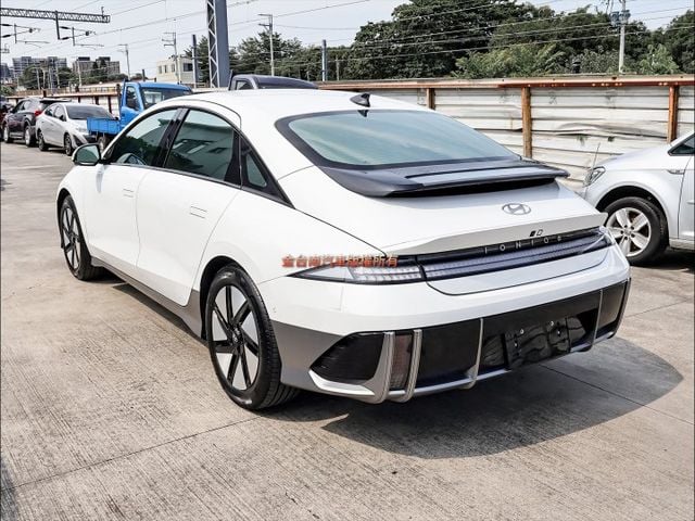 純電✓EV600✓一手只跑3萬✓原鈑件✓環景✓記憶椅✓電動尾門✓雙通風椅✓LV2✓盲點✓車載系統✓原廠保養✓可全貸✓  第2張相片