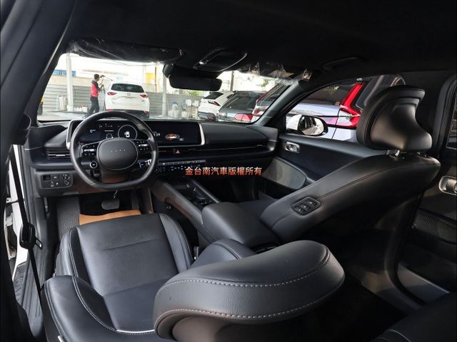 純電✓EV600✓一手只跑3萬✓原鈑件✓環景✓記憶椅✓電動尾門✓雙通風椅✓LV2✓盲點✓車載系統✓原廠保養✓可全貸✓  第10張相片