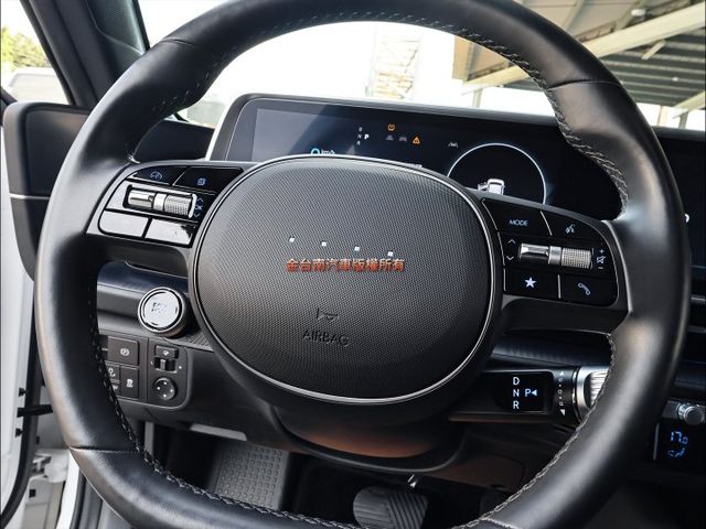 純電✓EV600✓一手只跑3萬✓原鈑件✓環景✓記憶椅✓電動尾門✓雙通風椅✓LV2✓盲點✓車載系統✓原廠保養✓可全貸✓  第13張相片