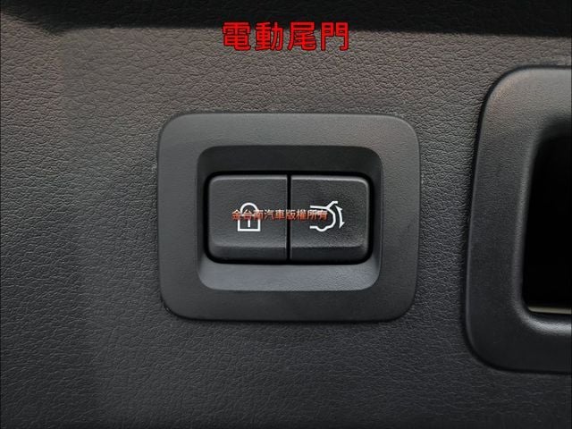 24年式✓25S AWD旗艦✓只跑3.6萬✓原廠保養✓原板件✓雙電動椅✓BOSE音響✓HUD✓LV2✓電動尾門✓可全貸✓  第19張相片