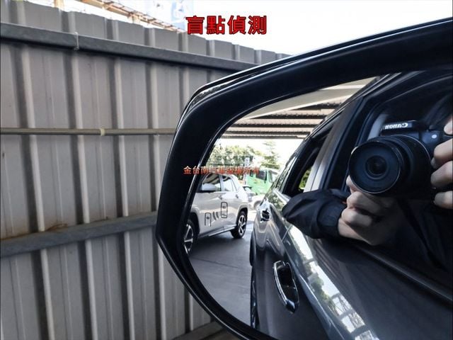 25年式25年領牌✓旗艦版✓一手只跑2萬✓原鈑件✓環景✓記憶椅✓電動尾門✓雙通風椅✓LV2✓盲點✓原廠保固中✓可全貸✓  第11張相片
