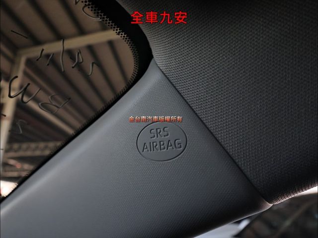 25年式25年領牌✓旗艦版✓一手只跑2萬✓原鈑件✓環景✓記憶椅✓電動尾門✓雙通風椅✓LV2✓盲點✓原廠保固中✓可全貸✓  第17張相片