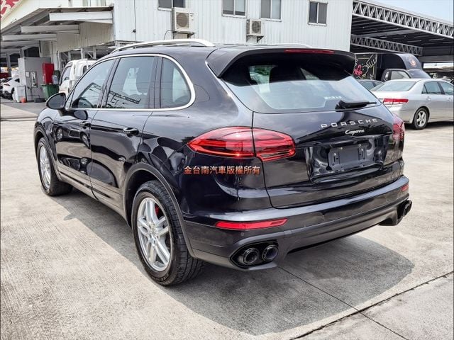 4WD✓一年只跑1.5萬✓車況優✓天窗✓電動尾門✓記憶椅✓定速✓影音系統✓分區恆溫✓快撥✓可全貸✓不用殺價就很便宜✓  第2張相片