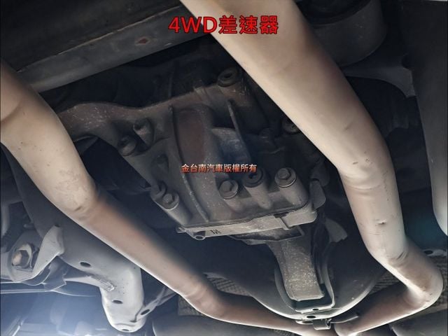 4WD✓一年只跑1.5萬✓車況優✓天窗✓電動尾門✓記憶椅✓定速✓影音系統✓分區恆溫✓快撥✓可全貸✓不用殺價就很便宜✓  第20張相片