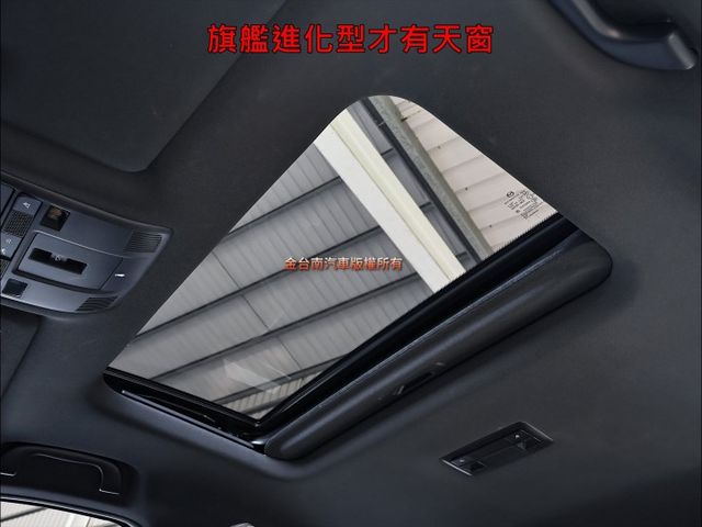旗艦進化型✓4WD✓一年只跑1.5萬✓原鈑件✓天窗✓BOSE音響✓記憶椅✓環景✓LV2✓車載系統✓雙通風椅✓可全貸✓  第12張相片