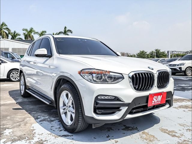 總代理✓少跑全車原鈑件✓4WD✓環景✓記憶椅✓電動尾門✓ACC✓AEB✓車道偏離✓車載系統✓自動停車✓可全貸✓  第3張相片