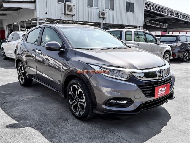 21年式✓S版✓一手只跑1.3萬✓車況優✓原廠保養✓定速✓TCS✓iKEY✓原廠NAVI✓八安✓可全貸✓不用殺價就很便宜  第4張相片