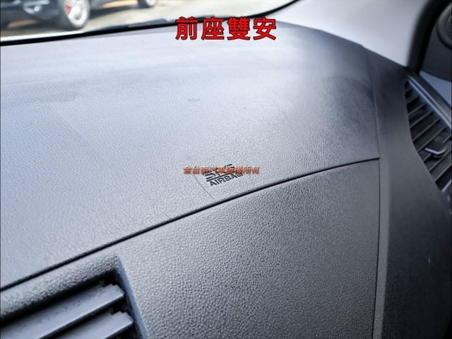 一手車✓只跑1.4萬✓里程保證✓原厰保養✓全車原鈑件✓客貨兩用✓附全額發票✓可全貸✓事業打拼好幫手✓不用殺價就很便宜✓  第15張相片