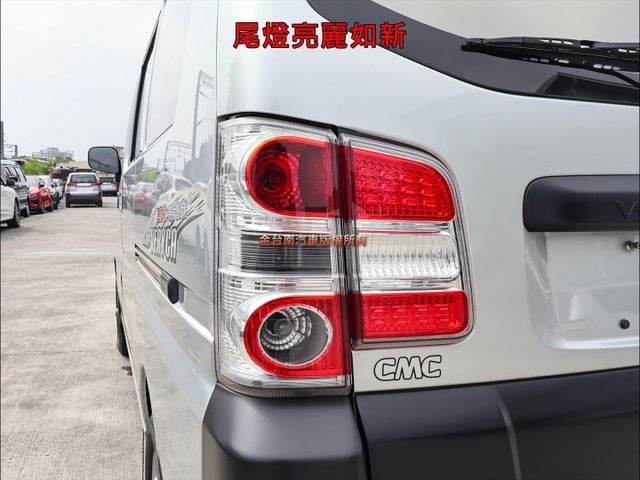 廂式✓一手只跑2.5萬✓全車原鈑件✓電動窗✓音響主機✓附全額發票✓里程保證✓可全貸✓事業打拼好幫手!  第7張相片