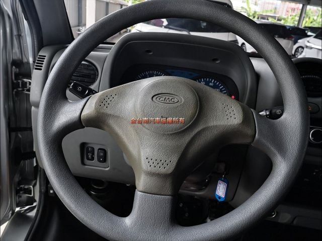 廂式✓一手只跑2.5萬✓全車原鈑件✓電動窗✓音響主機✓附全額發票✓里程保證✓可全貸✓事業打拼好幫手!  第14張相片