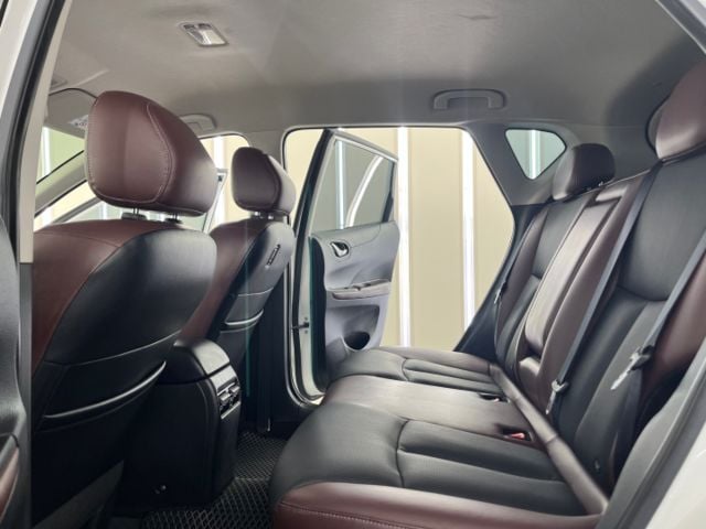 影片賞車✦Tiida J 市場稀有 里程僅跑5萬 全車原鈑件 升級大螢幕安卓.電子後視鏡～盲點.免鑰匙.定速  第7張相片