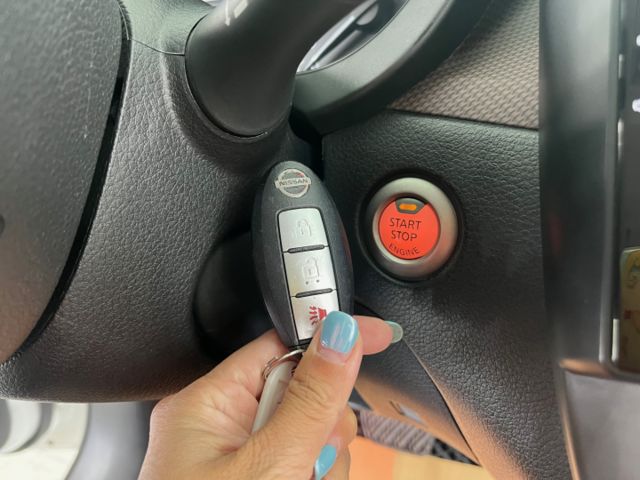 影片賞車✦Tiida J 市場稀有 里程僅跑5萬 全車原鈑件 升級大螢幕安卓.電子後視鏡～盲點.免鑰匙.定速  第12張相片