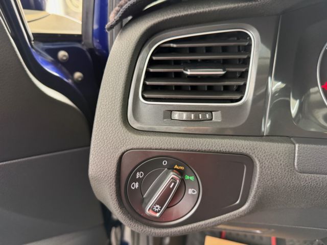 影片賞車✦Golf 1.4 TSI 里程僅跑13萬 全車原鈑件  ACC跟車.煞停.免鑰匙.雙區恆溫.Car Play  第13張相片