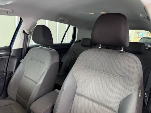 影片賞車✦Golf 1.4 TSI 里程僅跑13萬 全車原鈑件  ACC跟車.煞停.免鑰匙.雙區恆溫.Car Play  第19張相片