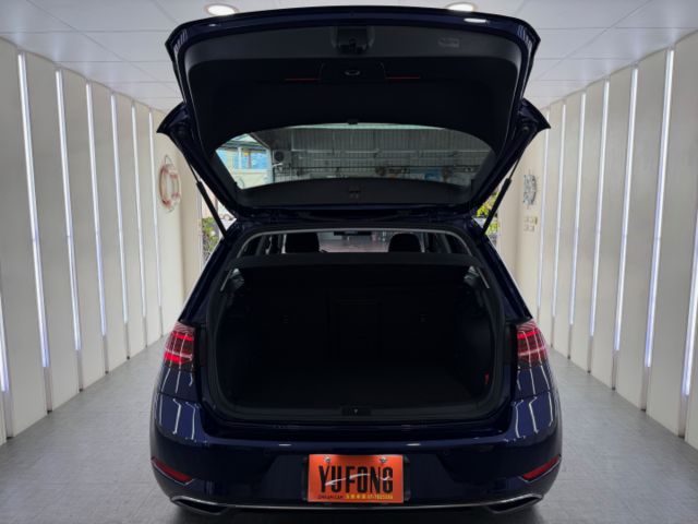 影片賞車✦Golf 1.4 TSI 里程僅跑13萬 全車原鈑件  ACC跟車.煞停.免鑰匙.雙區恆溫.Car Play  第20張相片