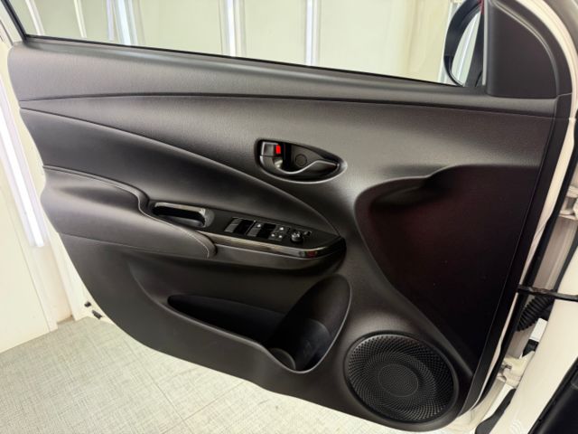 影片賞車✦VIOS 里程跑11萬 全車原鈑件 升級原廠精裝影音 導航.Car Play.倒車影像.抬頭顯示幕.行車記錄器  第6張相片