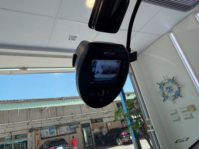影片賞車✦VIOS 里程跑11萬 全車原鈑件 升級原廠精裝影音 導航.Car Play.倒車影像.抬頭顯示幕.行車記錄器  第19張相片