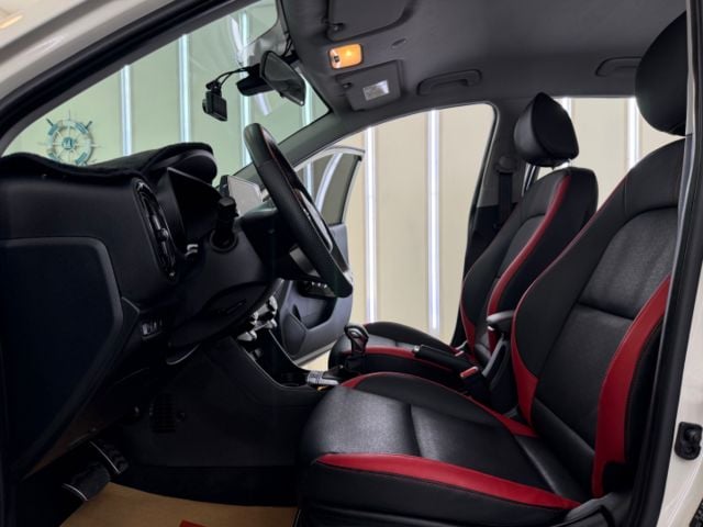 影片賞車✦Picanto Lette edition 全球限量 里程僅跑2萬 全車原鈑件 通風椅.盲點.Car Play  第8張相片