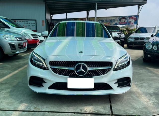 2018年✅賓士 C300✅天窗✅雙前座電動座椅✅定速✅LED頭燈✅僅跑2萬✅董娘座駕✅可全貸✅✅免保人  第7張相片