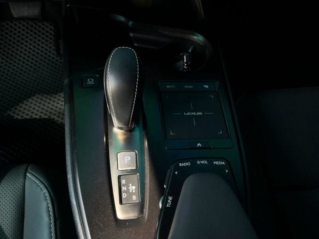 2022年✅Lexus UX300E 純電✅雙前座電動座椅✅定速✅LED頭燈✅僅跑3萬✅可全貸✅免保人  第16張相片