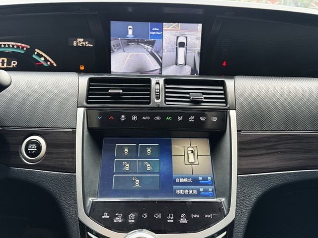 2.2渦輪 頂級旗艦 輪椅福祉車 雙電滑門 環景 定速 I-KEY 天窗 方控 雙螢幕 恆溫 摸門 前後行車  第14張相片
