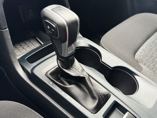 2.0渦輪 新型大改款 ACC 大螢幕 4WD 後高蓋 側踏 盲點 導航 顯影 方控 恆溫 車偏 行車 後出風口  第13張相片