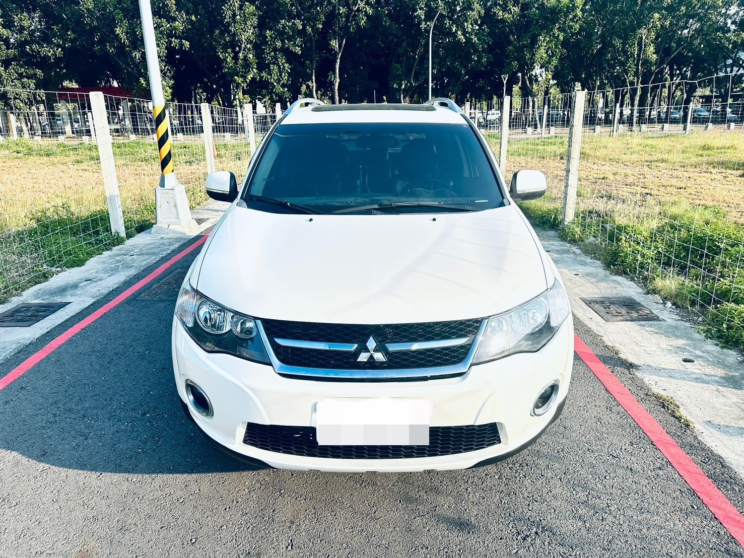 《鑫宏車業》此商品已下架---二代小改款豪華型，出遊必選車 享受全家出遊的樂趣..  第4張相片