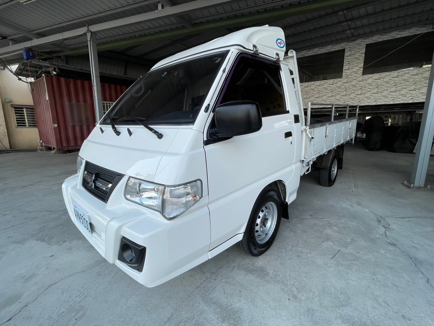 《鑫宏車業》此商品已下架---五金職人好幫手- 手排貨車  第1張相片