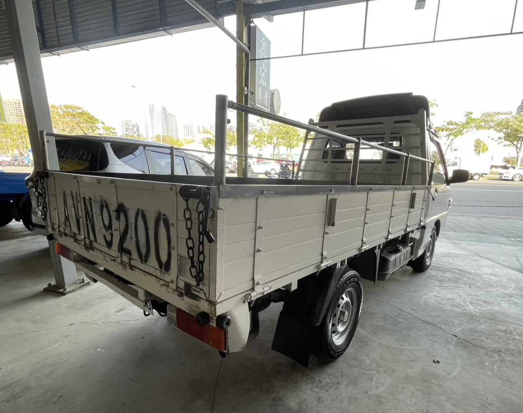 《鑫宏車業》此商品已下架---五金職人好幫手- 手排貨車  第3張相片