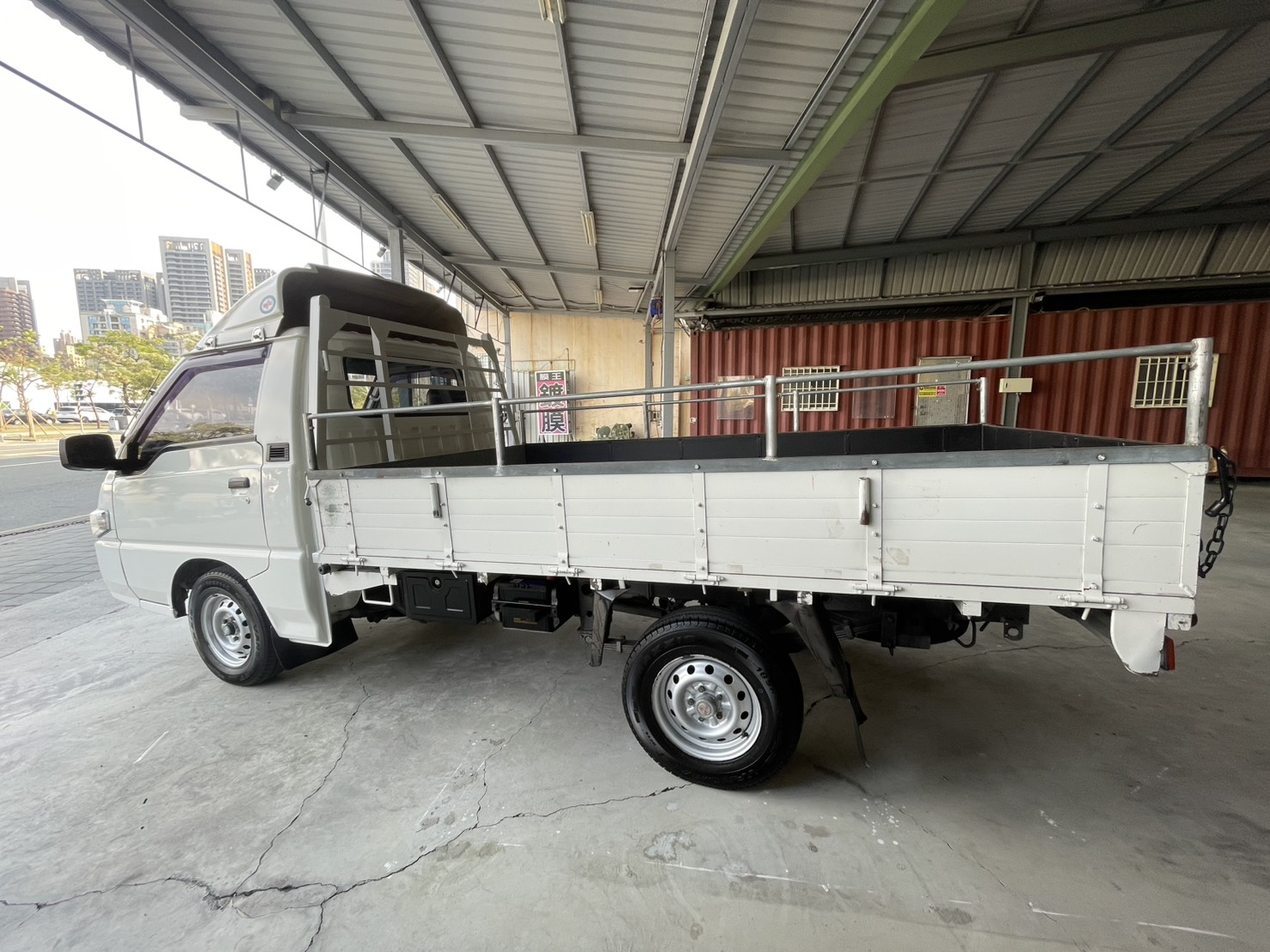 《鑫宏車業》此商品已下架---五金職人好幫手- 手排貨車  第6張相片